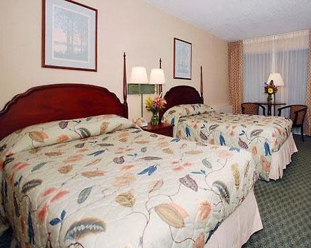Econo Lodge Inn & Suites Augusta Phòng bức ảnh